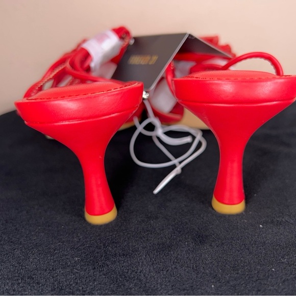 New Size 8 Forever 21 Red Open Toe Kitten Heels Bow On Toe Strappy Design - Picture 7 of 13
